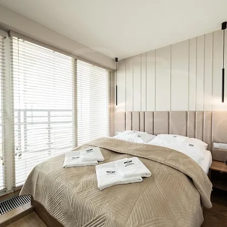 M&m Nr 646 Z Widokiem Na Morze *